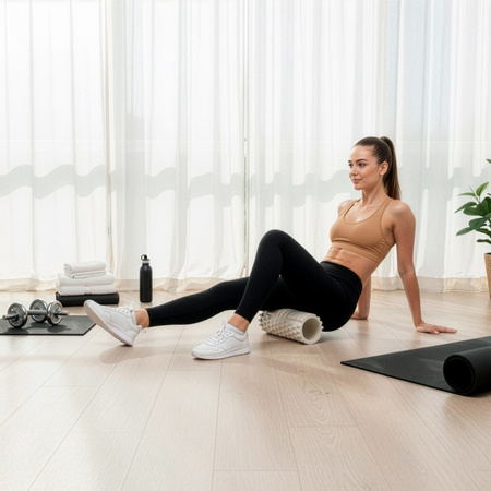 Roller fitness do masażu ciała, średnio twardy, wałek z wypustkami, jasny beż