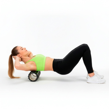 Roller fitness do masażu ciała, średnio twardy, wałek z wypustkami, czarny