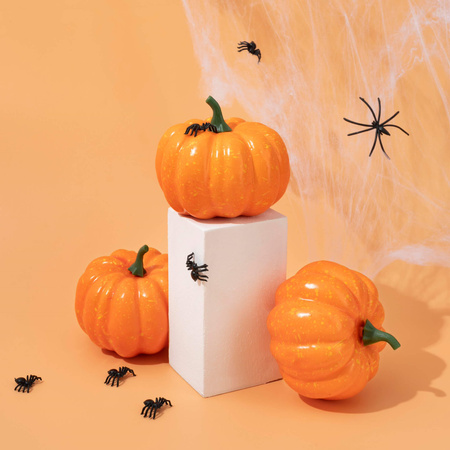 Sztuczna dynia dekoracyjna na Halloween ozdoba jesienna na okno